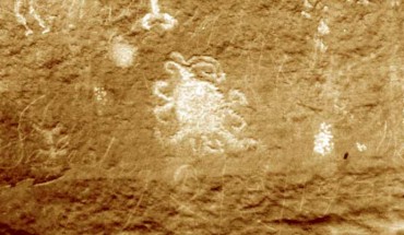 The solar eclipse petroglyph in Chaco Canyon, New Mexico. Image credit: J. McKim Malville, University of Colorado.