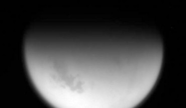 This unprocessed image of Titan was captured by NASA’s Cassini spacecraft during its ‘goodbye kiss’ flyby of the hazy, planet-sized moon on September 11, 2017. Image credit: NASA / JPL-Caltech / Space Science Institute.