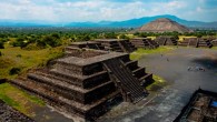 A view over the smaller pyramids on the eastern side of Plaza de la Luna from Piramide de la Luna towards Piramide del Sol at Teotihuacan. Image credit: Daniel Case / CC BY-SA 3.0.