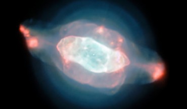 This colorful image of the Saturn Nebula was captured by the MUSE instrument on ESO’s Very Large Telescope (VLT), as part of a study which mapped the gas and dust inside the nebula. Image credit: J. Walsh / ESO.