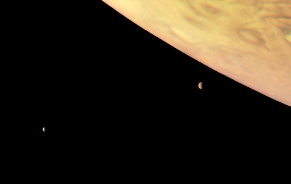 This image of Jupiter, Io and Europa was taken by NASA’s Juno spacecraft on September 1, 2017 at 6:14 p.m. EDT (3:14 p.m. PDT), and then processed by citizen scientist Roman Tkachenko. Image credit: NASA / JPL-Caltech / SwRI / MSSS / Roman Tkachenko.