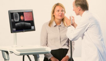 Current skin cancer diagnosis can last a number of weeks and be very upsetting. Multiple stages can involve visiting a GP, being sent to a dermatologist for a skin biopsy, waiting for laboratory analysis, having a sentinel lymph node biopsy under general anesthetic, and then having more tests if the cancer has spread. However, a new imaging system developed by the ADVANCE Consortium could dramatically speed up the process and reduce the need for debilitating sentinel-lymph node biopsies by placing real-time diagnosis in the hands of a dermatologist. Image credit: ADVANCE Consortium.