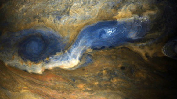 This image of Jupiter was taken by Juno on October 24 and then processed by citizen scientists Gerald Eichstaedt and Sean Doran. Image credit: NASA / JPL-Caltech / SwRI / MSSS / Gerald Eichstaedt / Sean Doran.