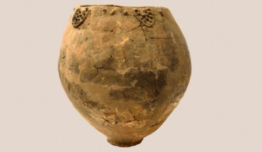 Early Neolithic jar, circa 6000-5000 BC, from Khramis Didi-Gora in the Republic of Georgia. Note the probable grape cluster motives encircling the mouth of the vessel, and the small base, which would have been inadequate for a free-standing vessel. The latter feature suggests that the jar was once partly or wholly buried underground, like modern qvevris (Georgian, ‘large jars’). This specimen is nearly a meter (3.3 feet) tall and a meter (3.3 feet) broad, with a volume exceeding 80 gallons. Image credit: Mindia Jalabadze / National Museum of Georgia.