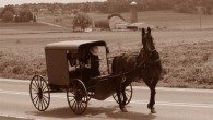 Amish family riding in a traditional Amish buggy in Lancaster County, Pennsylvania. Image credit: Utente.