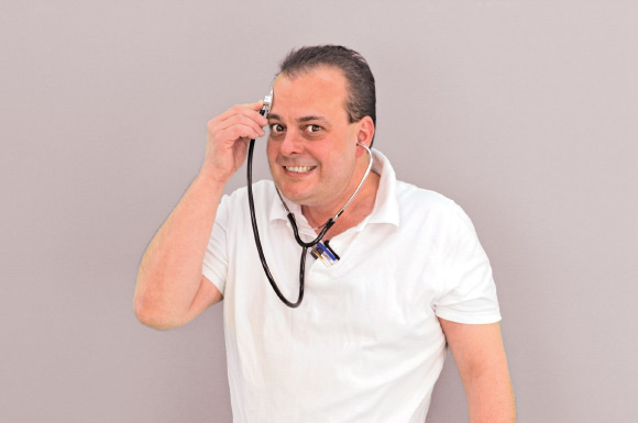 The new study explores whether men are wimps or just have weaker immune systems. Image credit: Klaus Hausmann.