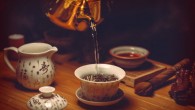 According to Wu et al, hot tea drinking reduces the risk of developing glaucoma by about 74%. Image credit: Pexels.