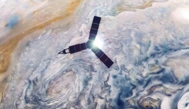 This illustration depicts Juno soaring over Jupiter’s swirling cloud tops. Image credit: NASA / JPL-Caltech / SwRI / MSSS / Kevin M. Gill.