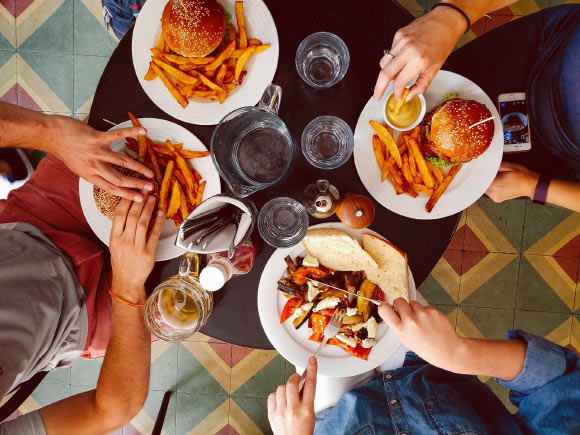 Interventions aimed at reducing eating speed may be effective in preventing obesity and lowering the associated health risks. Image credit: StockSnap.