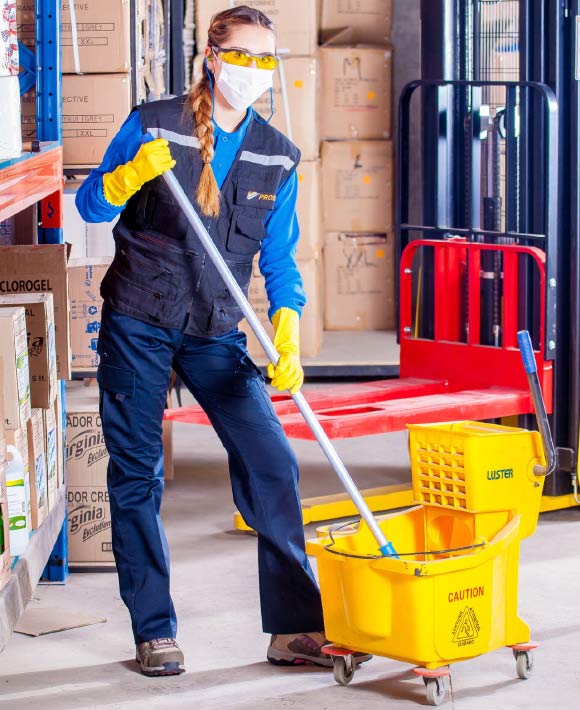 Women cleaning at home or working as occupational cleaners had accelerated decline in lung function, suggesting that exposures related to cleaning activities may constitute a risk to long-term respiratory health. Image credit: Yerson Retamal.