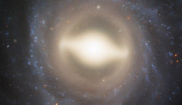 In this Hubble image, we see NGC 1015 face-on, with its beautifully symmetrical swirling arms and bright central bulge. Image credit: NASA / ESA / Hubble / A. Riess, STScl & JHU.