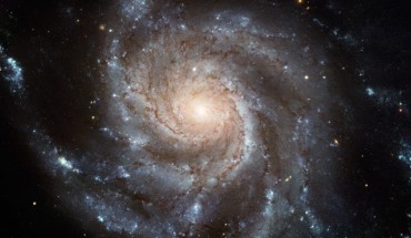 According to Meurer et al, galaxies behave as clocks, rotating once a billion years at the very outskirts of their discs. This Hubble image shows the face-on spiral galaxy Messier 101. Image credit: NASA / ESA / K. Kuntz, JHU / F. Bresolin, University of Hawaii / J. Trauger, JPL / J. Mould, NOAO / Y.-H. Chu, UIUC / STScI.