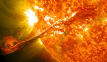 Composite image of an erupting solar prominence observed by NASA’s Solar Dynamics Observatory on August 31, 2012. Image credit: NASA / SDO / GSFC.