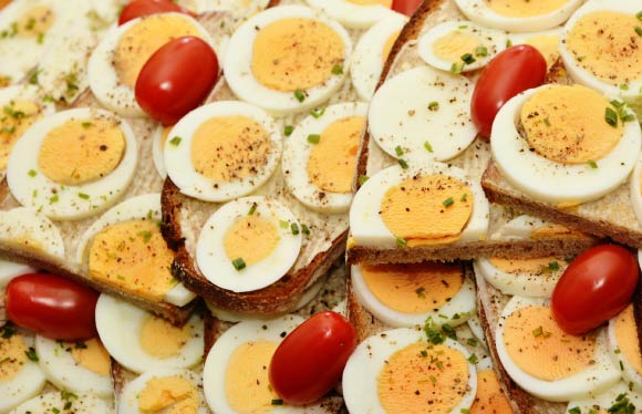 This prospective cohort study of the general Chinese population demonstrated a significantly inverse association of egg consumption with CVD, ischemic heart disease, hemorrhagic stroke, ischemic stroke, as well as major coronary events. In particular, daily egg consumers (up to 1 egg/day) had a 26% lower risk of hemorrhagic stroke, a stroke subtype with a higher prevalence rate in China than in high-income countries. Image credit: Conger Design.