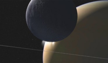 Sulaiman et al found a powerful interaction of plasma waves moving from Saturn to its rings and Enceladus. Image credit: NASA / JPL-Caltech.