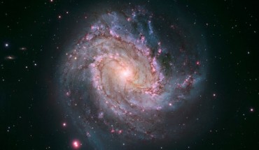 This Hubble image shows the spiral galaxy Messier 83. Image credit: NASA / ESA / Hubble Heritage Team / STScI / AURA / W. Blair, STScI & JHU / Carnegie Institution of Washington / Las Campanas Observatory / NOAO.
