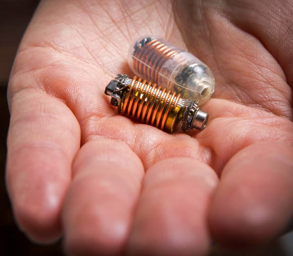 This gas-sensing capsule is 3,000 times more accurate than current technology used to diagnose many gut disorders. Image credit: RMIT University.
