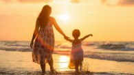 Romeo et al suggest talking with children from early age could promote language skills regardless of socioeconomic status. Image credit: Sasin Tipchai.