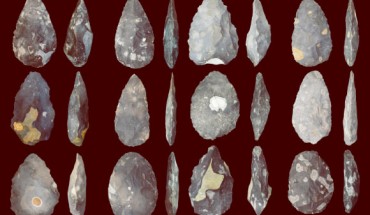 The ‘Early Acheulean’ and ‘Late Acheulean’ handaxes produced by knappers. Image credit: A.J.M. Key & C.J. Dunmore, doi: 10.7717/peerj.5399.