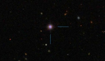 This image shows the Seyfert galaxy PG1211+143. Image credit: Centre de Données astronomiques de Strasbourg / SIMBAD / SDSS.