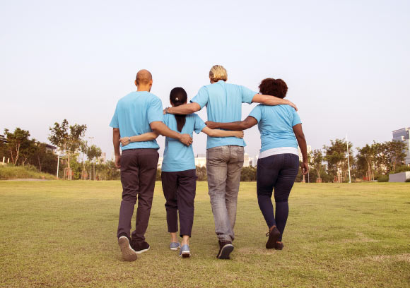 Receiving a hug on the day of conflict was associated with improved concurrent negative and positive affect and improved next day negative affect compared to days when conflict occurred but no hug was received. Image credit: Rawpixel.