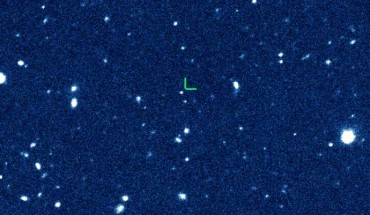 This image of 2015 TG387 was taken by the Subaru Telescope on October 13, 2015. Image credit: Dave Tholen / Chad Trujillo / Scott Sheppard.