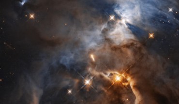 This Hubble image shows the Serpens Nebula, a stellar nursery about 1,300 light-years away. Within the nebula, in the upper right of the image, a shadow is created by the protoplanetary disk surrounding HBC 672. While the disk of debris is too tiny to be seen even by Hubble, its shadow is projected upon the cloud in which it was born. In this view, the feature, the Bat Shadow, spans approximately 200 times the diameter of our own Solar System. Image credit: NASA / ESA / STScI.