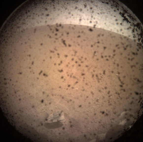 InSight acquired this image of the area in front of the lander using its lander-mounted, Instrument Context Camera (ICC). Image credit: NASA / JPL-Caltech.
