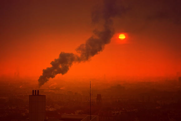 In this study, air pollution exposure was associated with increased odds of psychotic experiences in adolescence, which partly explained the association between urban residency and adolescent psychotic experiences. Image credit: Johannes Plenio.