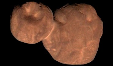 This composite image of Ultima Thule was compiled from data obtained by NASA’s New Horizons spacecraft as it flew by the object on January 1, 2019. The image combines enhanced color data (close to what the human eye would see) with detailed high-resolution panchromatic pictures. Image credit: NASA / Johns Hopkins University Applied Physics Laboratory / Southwest Research Institute / Roman Tkachenko.