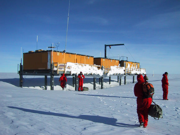 The Kohnen Station in Antarctica. Image credit: Sepp Kipfstuhl.