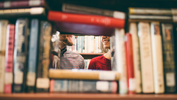 Men are typically described by words that refer to behavior, while adjectives ascribed to women tend to be associated with physical appearance. Image credit: StockSnap.