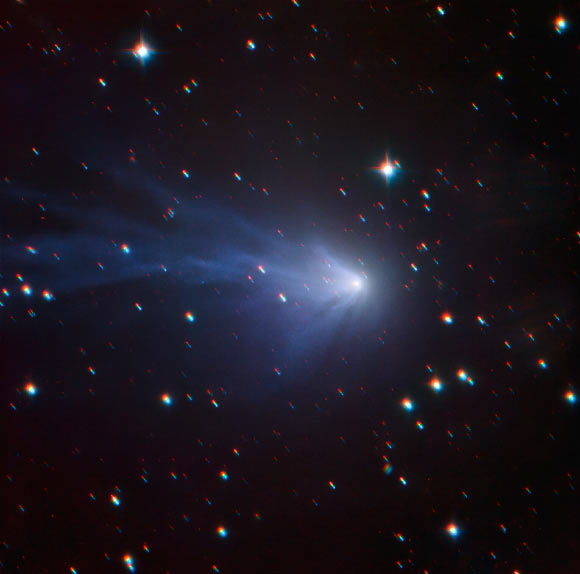 This image shows the Oort cloud comet C/2016 R2 (PANSTARRS). Image credit: ESO / SPECULOOS Team / E. Jehin.
