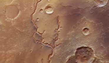 This image, taken by ESA’s Mars Express on November 16, 2018, shows Nirgal Vallis on Mars. Image credit: ESA / DLR / FU Berlin / CC BY-SA 3.0 IGO.