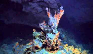 A deep-sea hydrothermal vent. Image credit: Oregon State University / CC BY-SA 2.0.