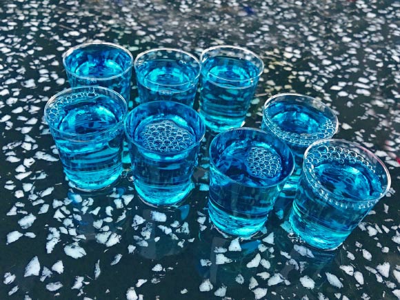 Ketamine reduces alcohol intake in high-alcohol male rats but increases it in low-alcohol female rats. Image credit: Mediengestalter.