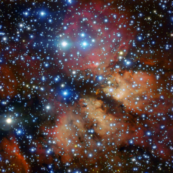 This image from the FORS instrument on ESO’s Very Large Telescope shows the emission nebula Gum 26. Image credit: ESO.
