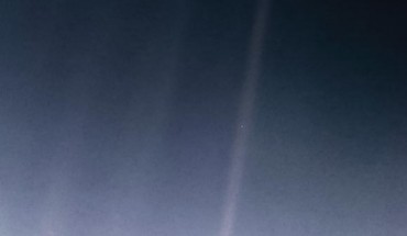 This updated version of the iconic ‘Pale Blue Dot’ image taken by NASA’s Voyager 1 spacecraft uses modern image-processing software and techniques to revisit the well-known Voyager view while attempting to respect the original data and intent of those who planned the images. Image credit: NASA / JPL-Caltech.