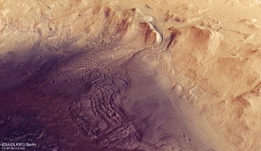 Perspective view of the Moreux crater. Image credit: ESA / DLR / FU Berlin / CC BY-SA 3.0 IGO.