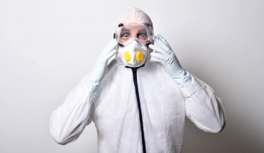 Suffering from skin damage from face masks? Gefen et al offer remedies to health staff and the general public. Image credit: Leo2014.