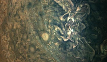 This image of Jupiter was taken on February 17, 2020 as Juno performed its 25th close flyby of the gas giant. At the time the image was taken, the spacecraft was 25,120 km (15,610 miles) from the planet’s cloud tops at a latitude of about 71 degrees North. Image credit: NASA / JPL / SwRI / MSSS / Gerald Eichstaedt.