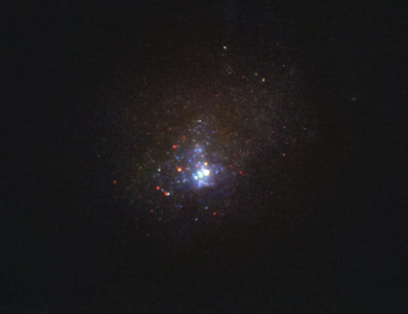 This image of the dwarf galaxy PHL 293B was taken with the Wide Field Camera 3 (WFC3) onboard the NASA/ESA Hubble Space Telescope in 2011, before the disappearance of the massive star. Image credit: NASA / ESA / Hubble / J. Andrews, University of Arizona.