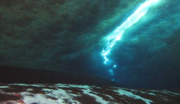 The Cinder Cones seep, the Ross Sea, Antarctica: the white microbial mats are telltale signs of areas where methane may be released from underground methane deposits. Image credit: Andrew Thurber, Oregon State University.