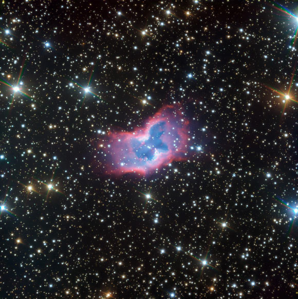 This highly detailed image of the planetary nebula NGC 2899 was captured using the FORS instrument on ESO’s Very Large Telescope. Image credit: ESO.