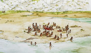 An artistic rendering of the Horse Butchery Site and the Boxgrove people; it shows how the site was situated in front of towering chalk cliffs on the edge of an intertidal lagoon; the cliffs to the north provided all the flint used in tool making at the site and, within a few hours, the tide would have begun to cover the site in fine silt, preserving evidence of the day’s activity. Image credit: Lauren Gibson / Institute of Archaeology, University College London.