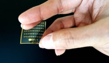 The skin-like sensing prototype device, made with stretchable electronics. Image credit: RMIT University.