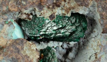 Kernowite (green color). Image credit: The Trustees of the Natural History Museum, London.