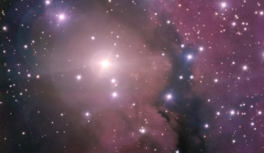 This image, taken with ESO’s Very Large Telescope, shows the HII region DG121, which is also known as RCW 7, GAL 232.62+01.00, and IRAS 07299-1651. The brightest star in DG121, seen near the center in the picture, is HD 60068. Image credit: ESO.