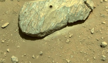 The drill hole from Perseverance’s second sample-collection attempt can be seen in this composite of two images taken on September 1, 2021 by one of the rover’s navigation cameras. Image credit: NASA / JPL-Caltech.