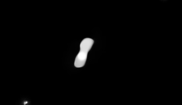 This processed image, based on observations taken in July 2017, shows the two moons of the asteroid Kleopatra and its two moons, AlexHelios and CleoSelene. The moons are difficult to see in the raw images -- which were taken with the SPHERE instrument on VLT -- owing to glare around the asteroid, inherent to this kind of adaptive-optics observations. Image credit: ESO / Vernazza / Marchis et al. / MISTRAL algorithm / ONERA / CNRS.